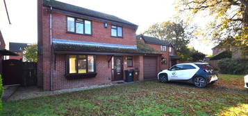 Detached house to rent in Rose Close, Tiverton, Devon EX16