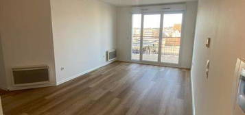 Appartement  à louer, 3 pièces, 2 chambres, 55 m²