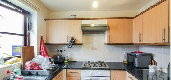 2 bedroom semi-detached house