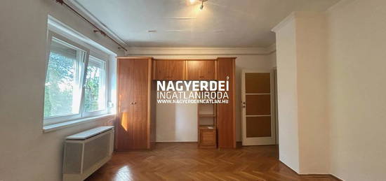 Kiadó 46 m2 tégla lakás, Debrecen