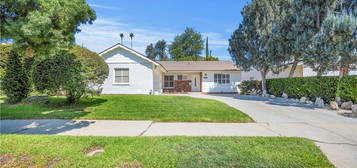 23843 Kittridge St, West Hills, CA 91307