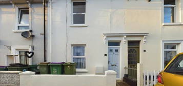 2 bedroom terraced house