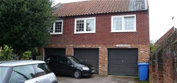 Flat to rent in Northgate, Beccles NR34