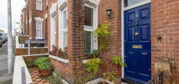 4 bedroom terraced house for sale