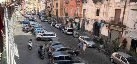 Via Sant' Antonio Abate - Ad. Piazza Carlo III