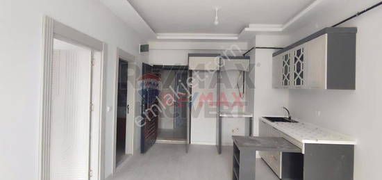 Re/max Lacivert'ten Yldzkent'te Eyal Satlk 1+1 Daire