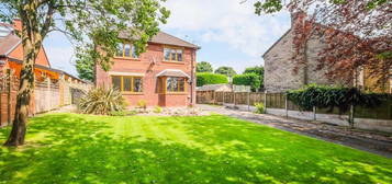 3 bedroom detached house