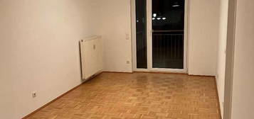 Schöne 2-Zimmer-Wohnung 50m² mit Balkon 8m²