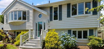 40 Green St, Gloucester, MA 01930