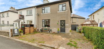 3 bed semi-detached house for sale