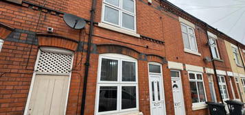 2 bedroom terraced house