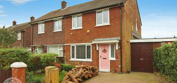 2 bedroom semi-detached house for sale