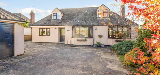 4 bedroom detached bungalow for sale