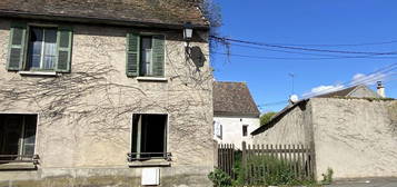 Maison 2 étages  à vendre, 4 pièces, 2 chambres, 50 m²