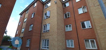 2 bed flat to rent