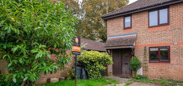 3 bed semi-detached house for sale