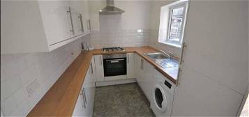 Terraced house to rent in Jarrom Street, Leicester LE2