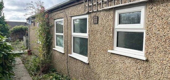 1 bedroom detached house