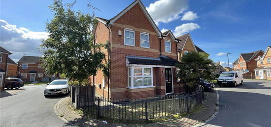 Detached house for sale in Highfield Close, Dunscroft, Doncaster, South Yorkshire DN7