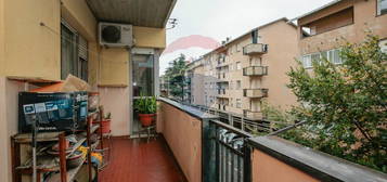 Appartamento in vendita in via Cravasco, 75 a