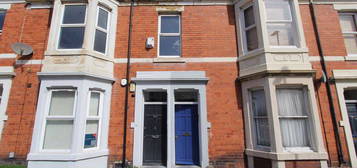 Flat to rent in Bayswater Road, Jesmond, Newcastle Upon Tyne NE2