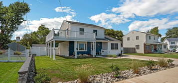 209 Bay Ave, Somers Point, NJ 08244