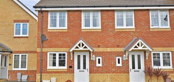 2 bedroom semi-detached house to rent