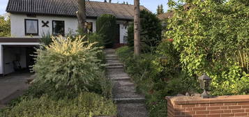 EFH auf großem Grundstück, mit zusätzlichen Bauplatz in Toppenstedt