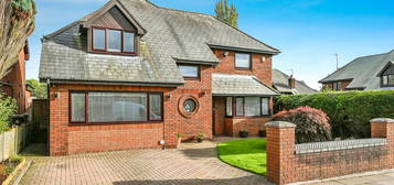 4 bed detached house for sale