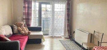 2 bed flat to rent