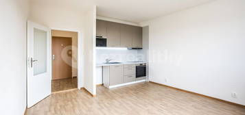 Pronájem bytu 2+kk 45 m², Dobiášova, Liberec