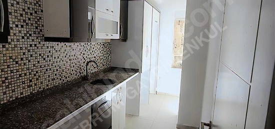 ERENKÖY MAH 2+1 HERŞEYİ AYRİ YÜKSEK Giriş DAİRE