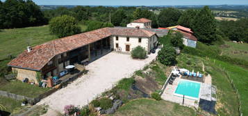 Grande Maison de Campagne Restaurée avec Gîte, Piscine et Supe