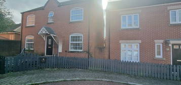 4 bed detached house for sale