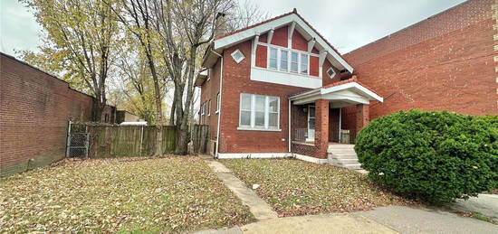 6610 W  Florissant Ave, Saint Louis, MO 63136