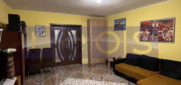 VANZARE - APARTAMENT | 3 CAMERE |  PIATA -UNIRII