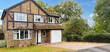 Detached house for sale in Oaktree Drive, Hook, Hampshire RG27