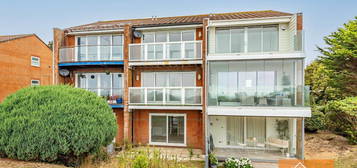 Terraced house to rent in Wentworth Close, Southbourne, Bournemouth BH5