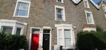 5 bedroom terraced house