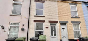 2 bed terraced house for sale