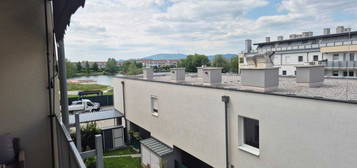 Traumhafte moderne 2-Zimmerwohnung im Seepark mit seitlichem Seeblick zu vermieten - VÖSENDORF