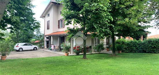 CASA INDIPENDENTE A PAVULLO NEL FRIGNANO