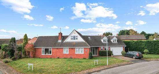 4 bed detached house for sale