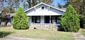 225 69th Pl N, Birmingham, AL 35206