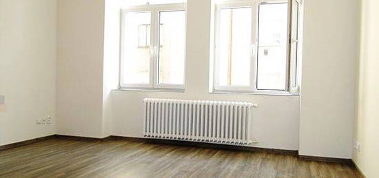 Pronájem bytu 2+kk 40 m²