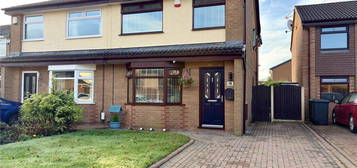 3 bed semi-detached house for sale