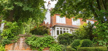 Semi-detached house for sale in Cliff End, Purley CR8