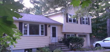 6 Evergreen Ave, Wellesley, MA 02482