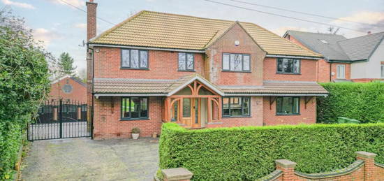 5 bedroom detached house for sale