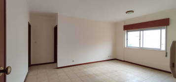 Apartamento T1 Praceta António Feliciano Loures